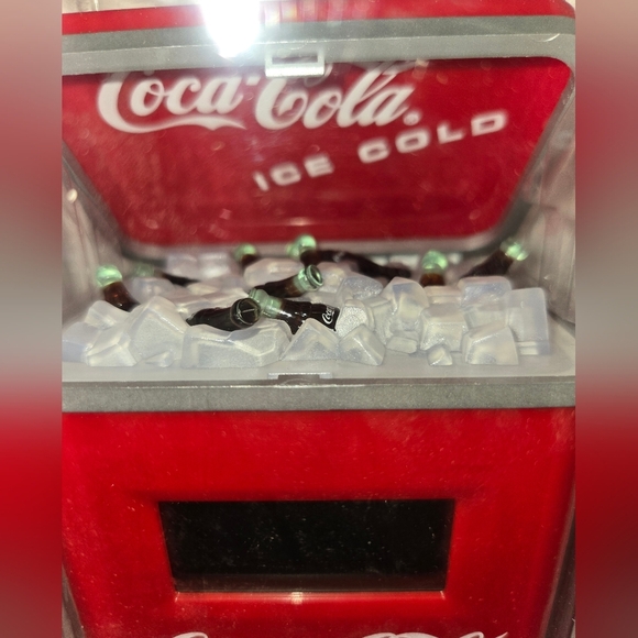 Coca-Cola LOT Collectors Alarm Clock And A Damaged Mini Lunchbox - Picture 4 of 12